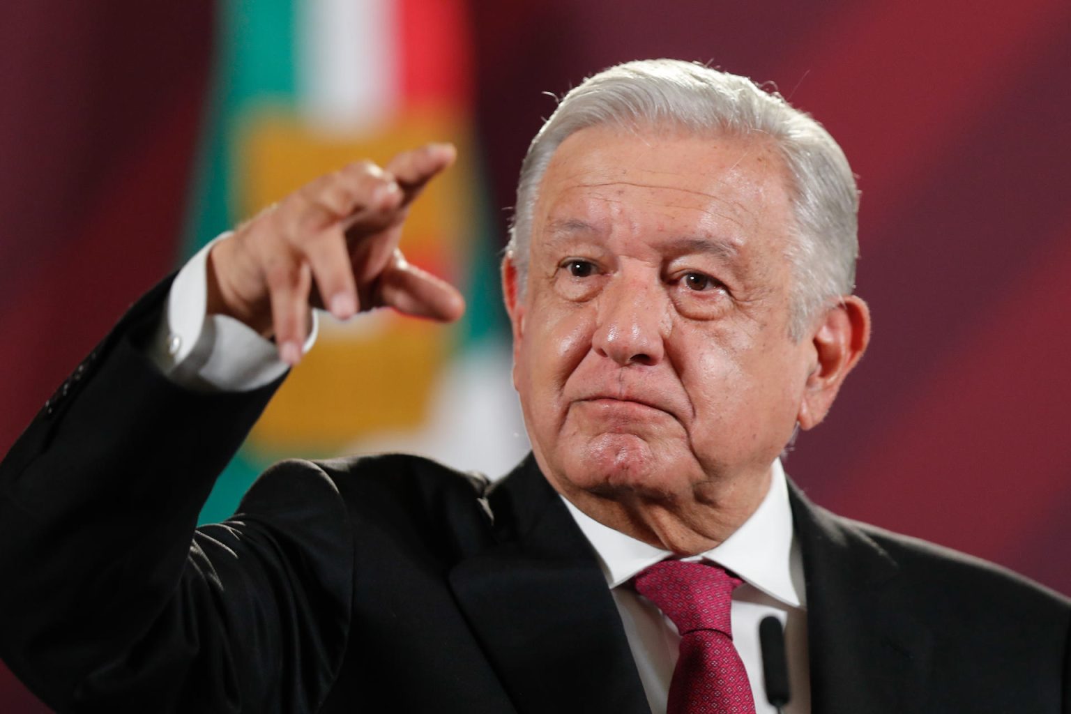 El presidente mexicano, Andrés Manuel López Obrador, habla durante una conferencia de prensa en el Palacio Nacional de la Ciudad de México (México). Imagen de archivo. EFE/Isaac Esquivel