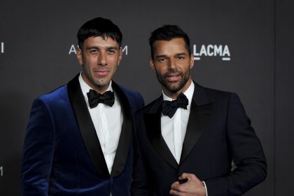 El cantante puertorriqueño Ricky Martin y el pintor sirio de nacionalidad sueca Jwan Yosef. Imagen de archivo. EFE/EPA/CHRISTIAN MONTERROSA