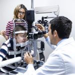 Fotografía cedida por la Universidad de Miami de Antonio Vento, ahora de 14 años, durante un control médico en Miami (EE. UU). EFE/ Universidad De Miami SOLO USO EDITORIAL/NO VENTAS/SOLO DISPONIBLE PARA ILUSTRAR LA NOTICIA QUE ACOMPAÑA/CRÉDITO OBLIGATORIO