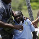 Un autobús con medio centenar de migrantes irregulares se volcó la mañana de este miércoles en una carretera de Panamá, con saldo de cuatro de ellos, uno menor de edad, con heridas leves, informaron las autoridades. Fotografía de archivo. EFE/ Bienvenido Velasco