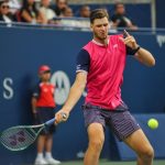 El polaco Hubert Hurkacz en acción ante el español Carlos Alcaraz durante la Rogers Cup, en Toronto, Canadá, el 10 de agosto de 2023. EFE/Eduardo Lima