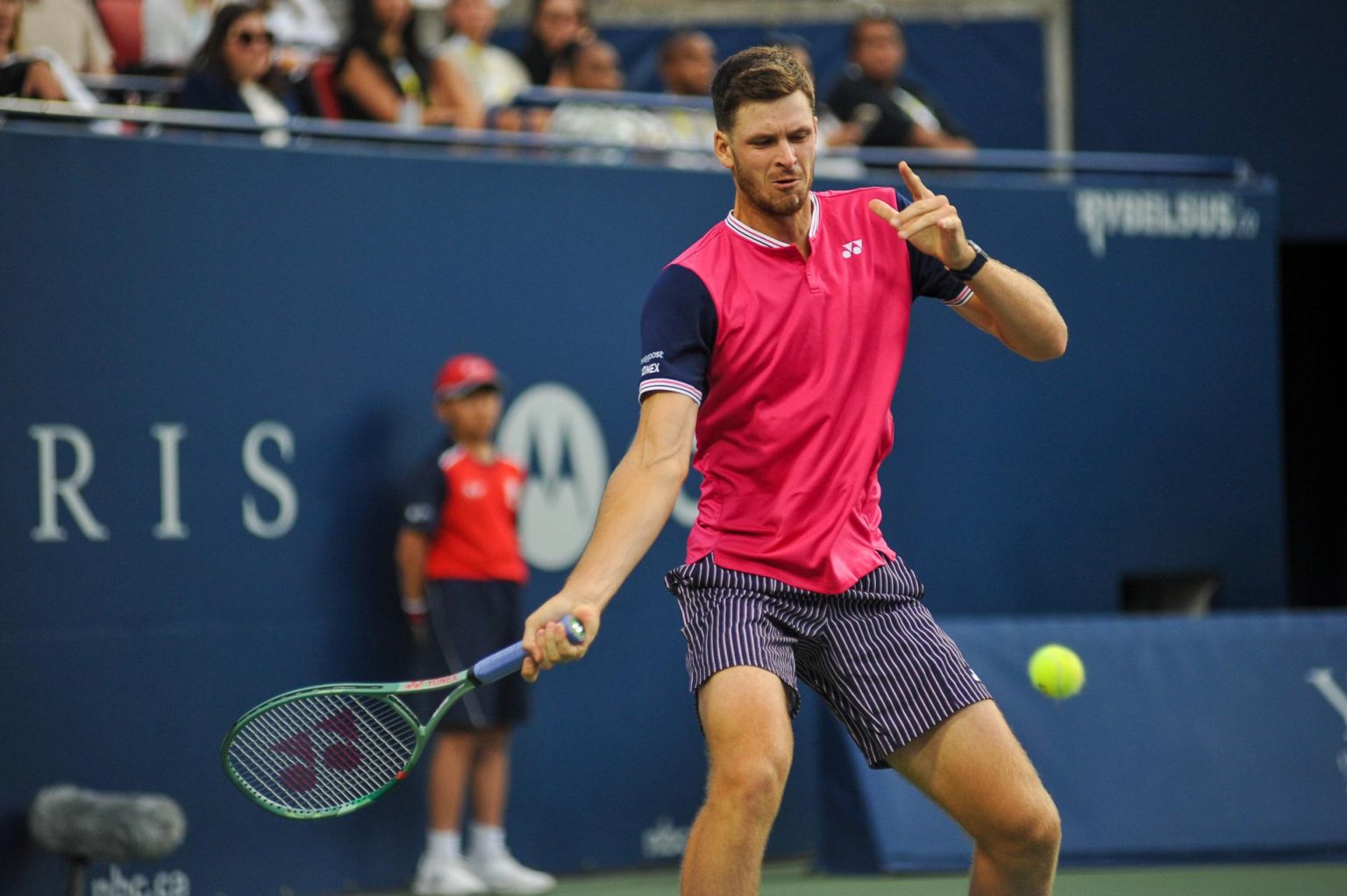 El polaco Hubert Hurkacz en acción ante el español Carlos Alcaraz durante la Rogers Cup, en Toronto, Canadá, el 10 de agosto de 2023. EFE/Eduardo Lima