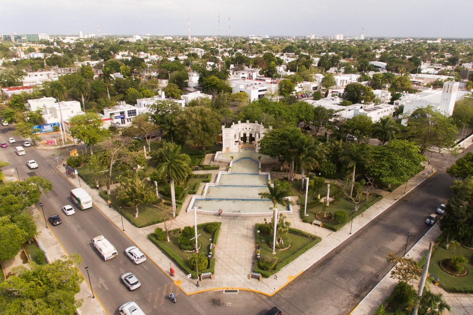 Vista general del parque urbano las Américas en la ciudad de Mérida, Yucatán (México). EFE/Cuauhtémoc Moreno