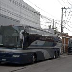 El transporte de migrantes en condiciones de hacinamiento refleja el inédito flujo migratorio en la región, con más de 2,76 millones de indocumentados interceptados por Estados Unidos en la frontera con México durante el año fiscal 2022. Fotografía de archivo. EFE/ Hilda Ríos