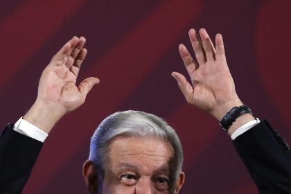 Fotografía de archivo del presidente de México, Andrés Manuel López Obrador. EFE/Mario Guzmán