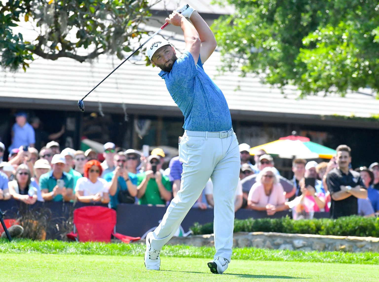 Fotografía de archivo en la que se registró al golfista español Jon Rahm, durante un torneo, en Orlando (Florida, EE.UU:). EFE/Gerardo Mora