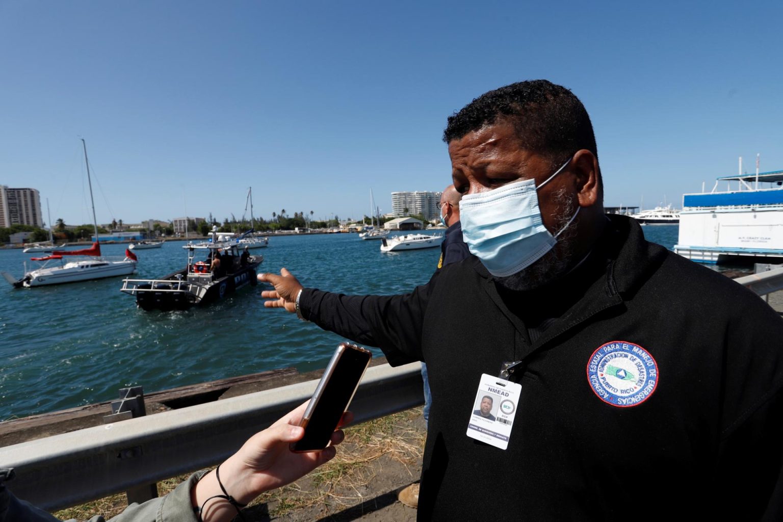 Fotografía de archivo en donde se observa al jefe de operaciones del Negociado Estatal para el Manejo de Emergencias y Administración de Desastres (NMEAD), Nino Correa. EFE/Thais Llorca