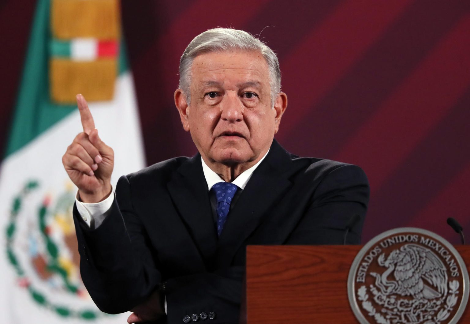 El presidente de México, Andrés Manuel López Obrador, habla durante una rueda de prensa en el Palacio Nacional, de la Ciudad de México (México).EFE/Mario Guzmán