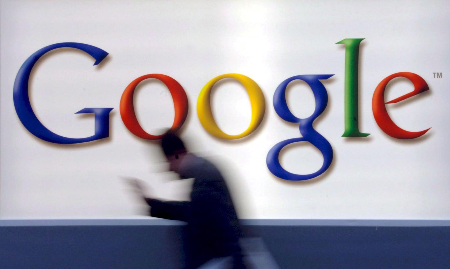 Imagen de archivo del logo de Google. EFE/EPA/BORIS ROESSLER