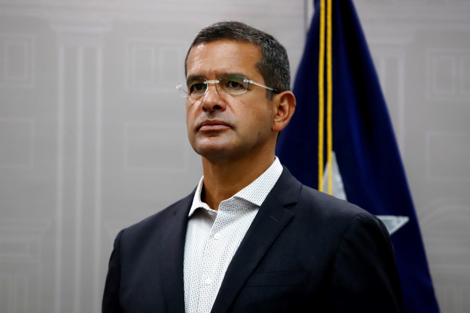 Fotografía de archivo donde aparece el gobernador de Puerto Rico, Pedro Pierluisi, durante una conferencia de prensa en La Fortaleza, sede del Ejecutivo en San Juan (Puerto Rico). EFE/Thais Llorca