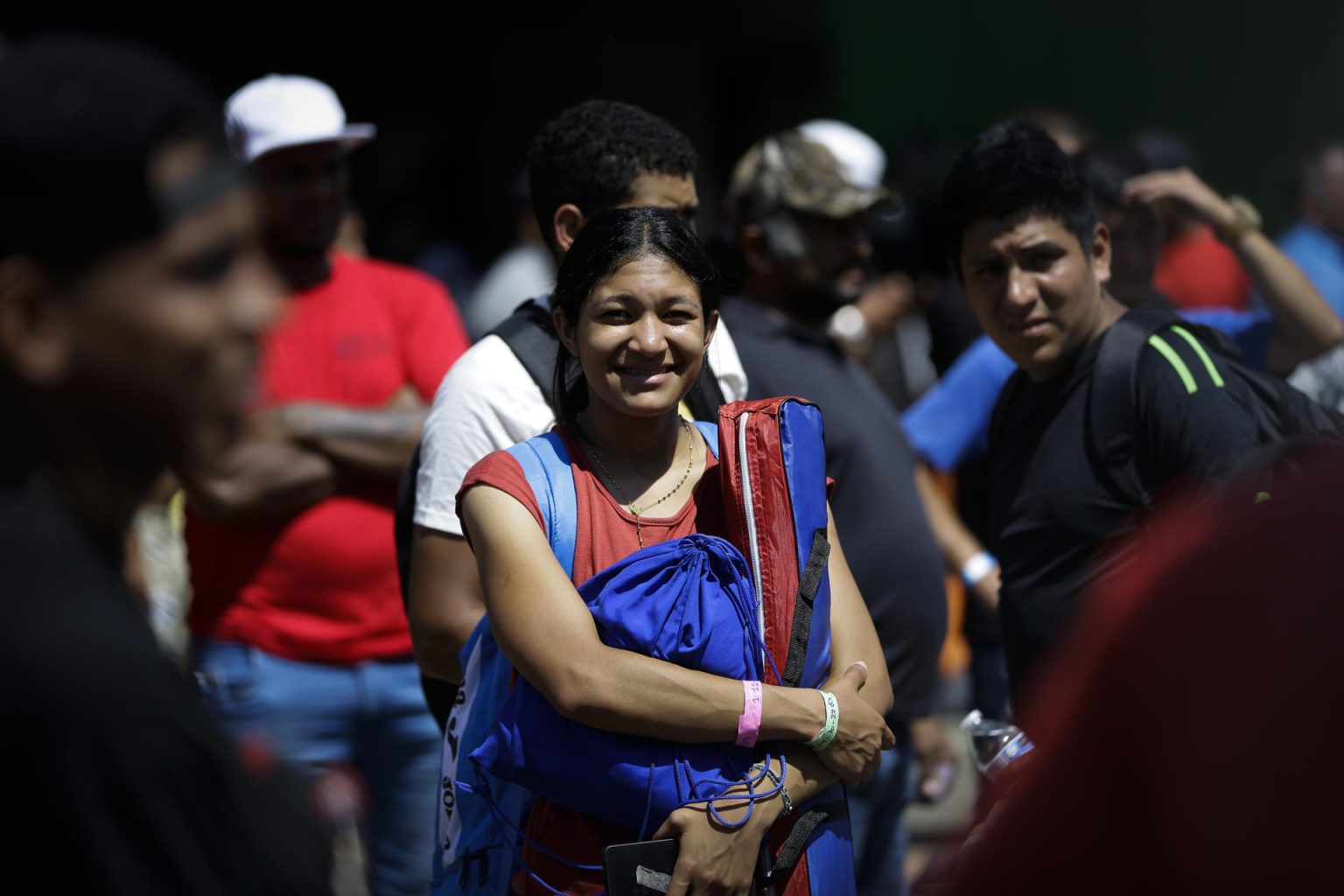 Según las autoridades costarricenses, en los últimos días han estado ingresando cerca de 2.000 migrantes por día desde Panamá. Fotografía de archivo. EFE/ Bienvenido Velasco