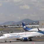 El Gobierno de México oficializó este martes que tres entidades aeroportuarias, entre ellas el Aeropuerto Internacional de la Ciudad de México, quedarán bajo control de la Secretaría de Marina. Fotografía de archivo. EFE/Sáshenka Gutiérrez