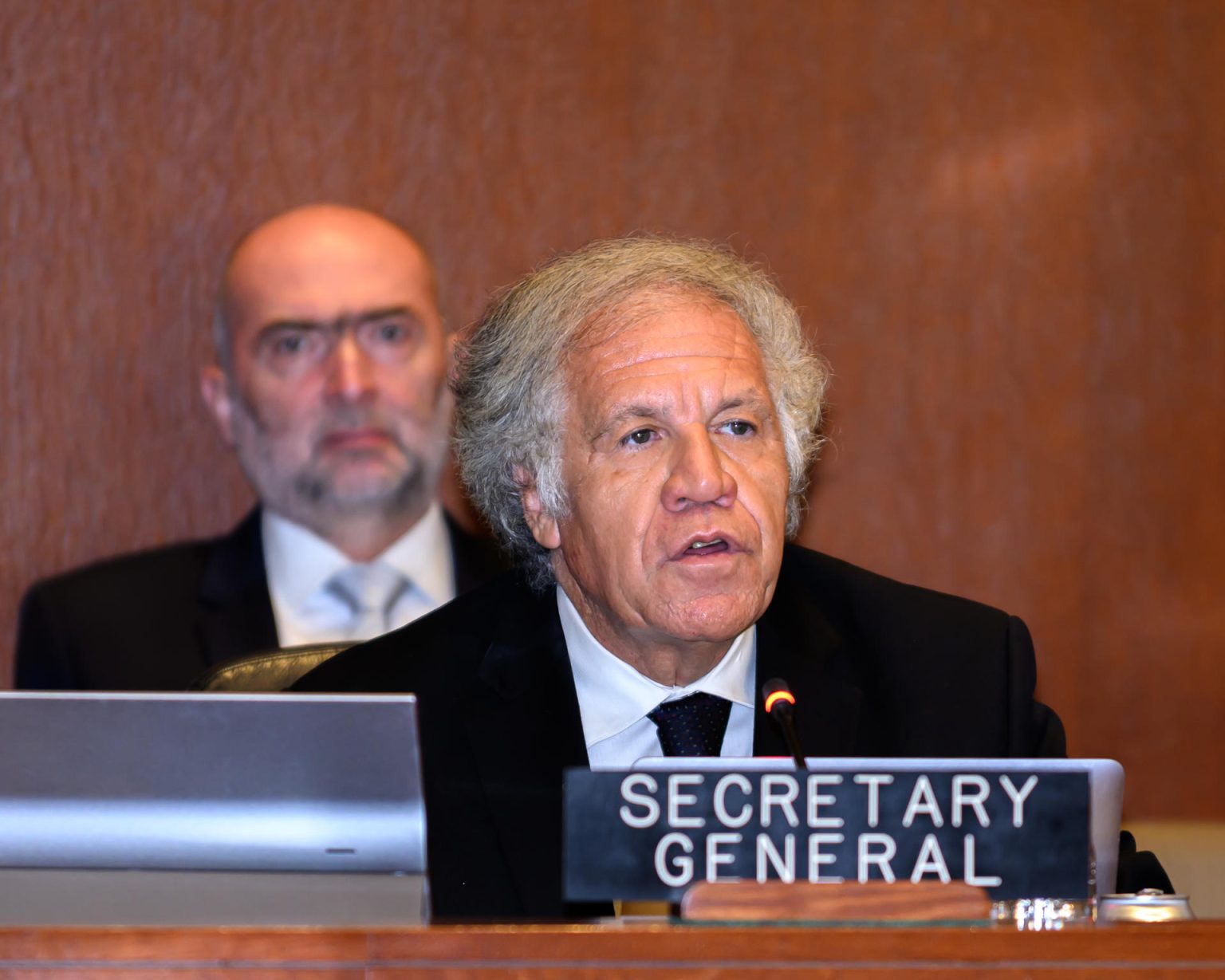 Fotografía cedida por la Organización de los Estados Americanos (OEA) que muestra a su secretario general, Luis Almagro, durante una sesión extraordinaria del Consejo Permanente de la OEA hoy, en Washington (EE.UU.). EFE/ Juan Manuel Herrera/OEA/ SÓLO USO EDITORIAL/SÓLO DISPONIBLE PARA ILUSTRAR LA NOTICIA QUE ACOMPAÑA (CRÉDITO OBLIGATORIO)