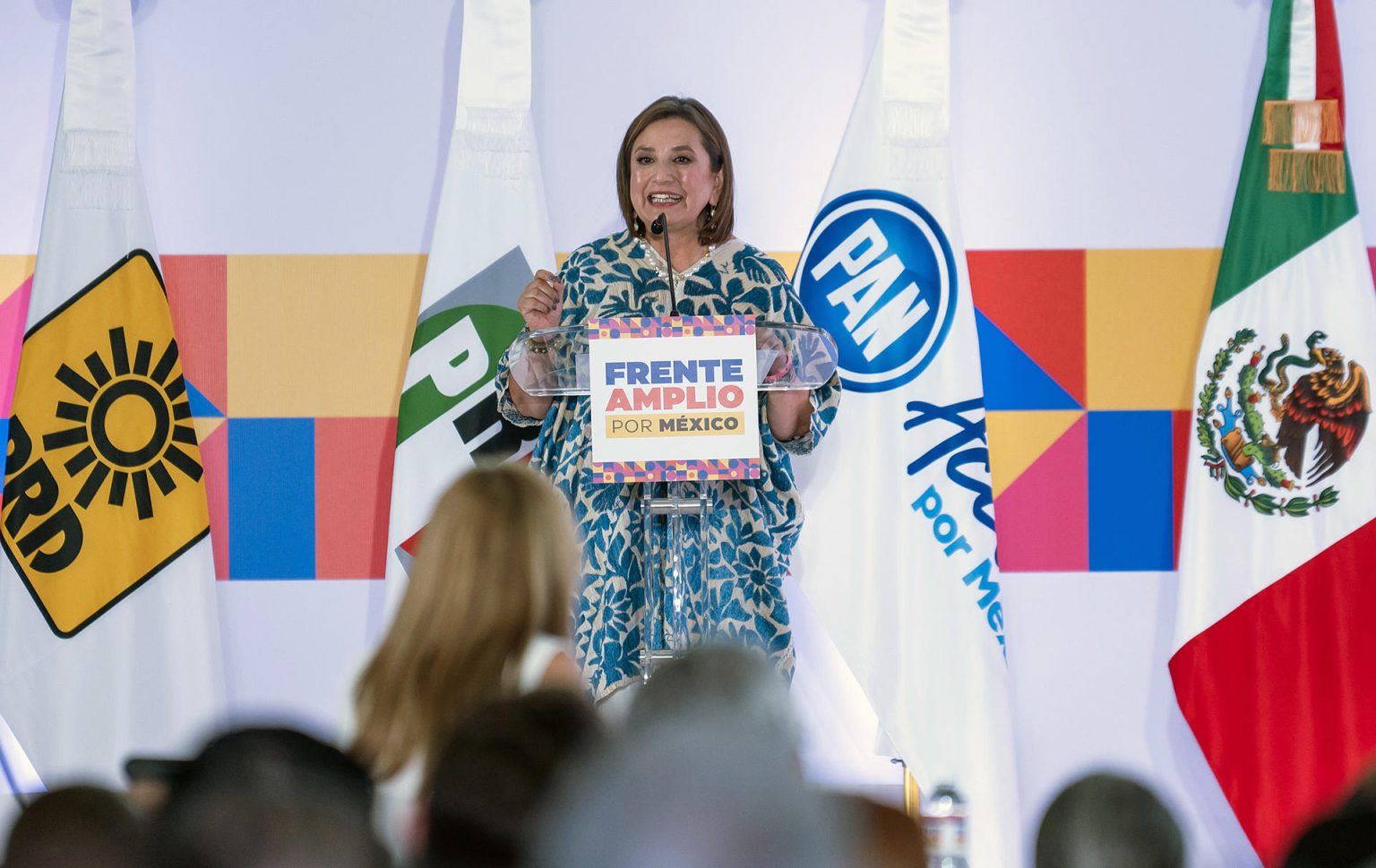 La precandidata presidencial del Frente Amplio por México, Xóchitl Gálvez habla hoy, durante su participación en el segundo Foro Regional en la ciudad de Monterrey (México). EFE/Miguel Sierra