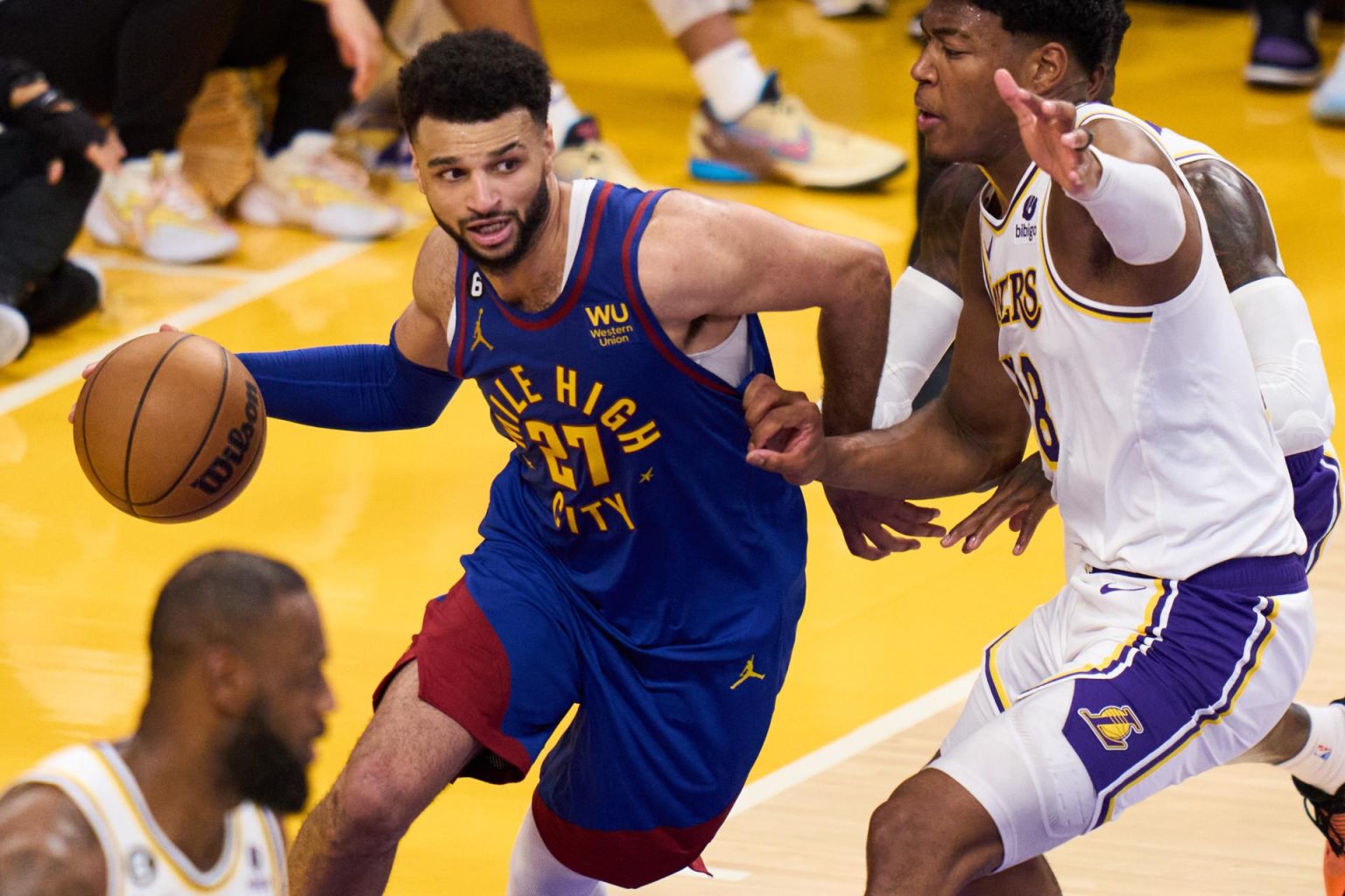 El jugador de los Denver Nuggets Jamal Murray (i), en una fotografía de archivo. EFE/Allison Dinner