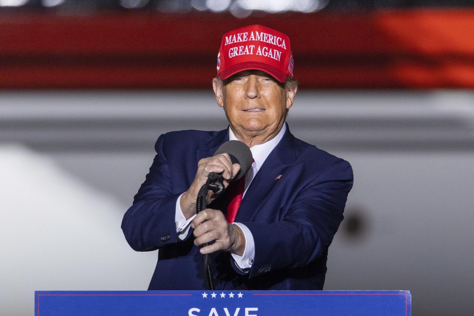 El expresidente de Estados Unidos Donald Trump, en una fotografía de archivo. EFE/Jim Lo Scalzo