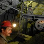 Fotografía de archivo de trabajadores de la mina de Sombrerete en el estado mexicano de Zacatecas. EFE/David de la Paz