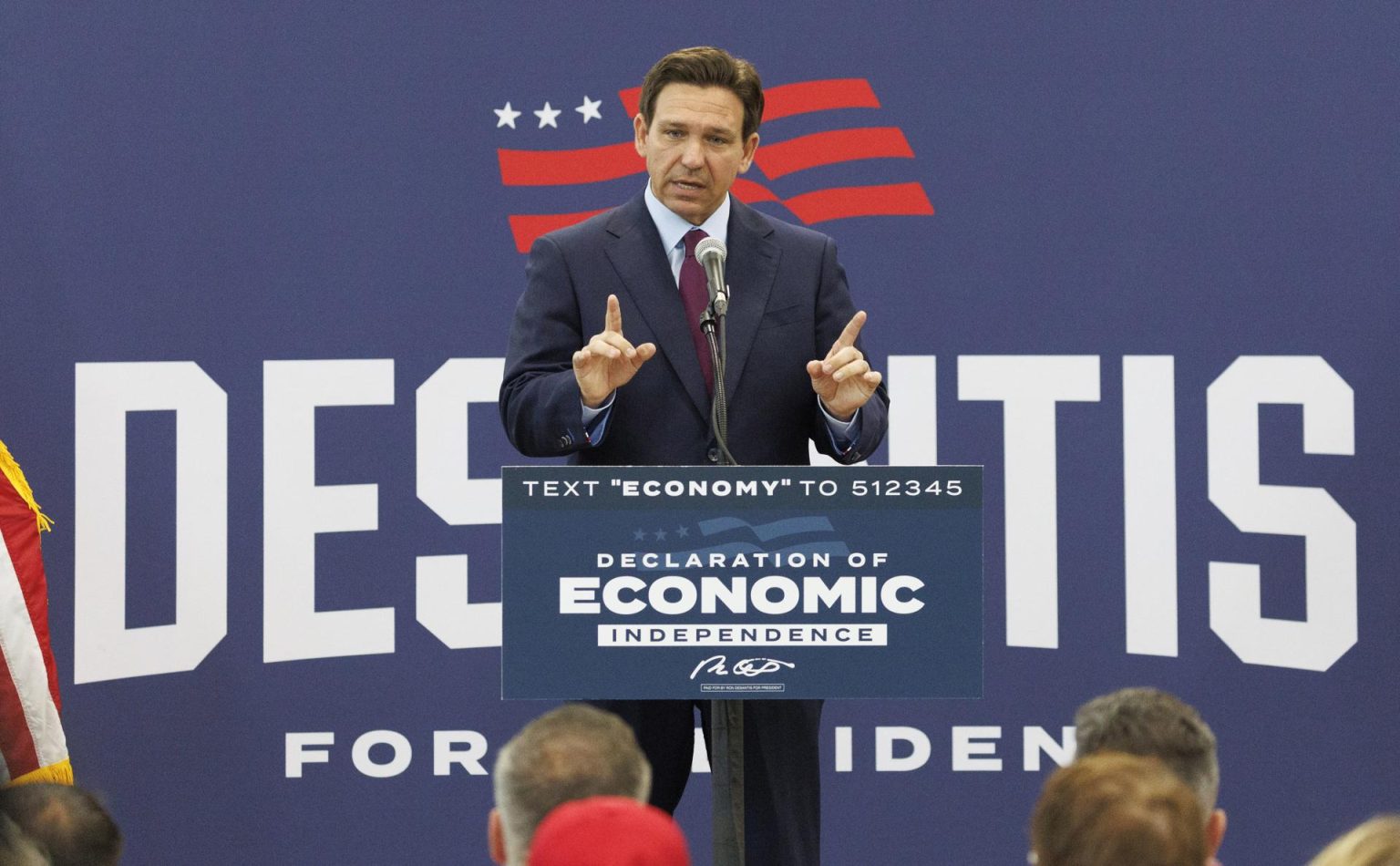 El candidato presidencial republicano, el gobernador de Florida Ron DeSantis, en una fotografía de archivo. EFE/CJ Gunther