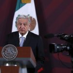 El presidente de México, Andrés Manuel López Obrador, habla durante una rueda de prensa hoy, en el Palacio Nacional, Ciudad de México (México). EFE/ Mario Guzmán