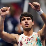 Carlos Alcaraz de España reacciona después de ganar su partido de cuartos de final en Flushing Meadows, Nueva York, EE.UU. EFE/EPA/WILL OLIVER