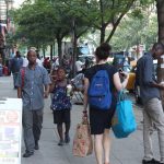 Fotografía de archivo de una calle del histórico barrio de Harlem al norte de Manhattan, Nueva York (Estados Unidos). EFE/EMILI SIERRA