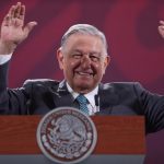 El Presidente de México, Andrés Manuel López Obrador, durante su conferencia matutina hoy, en Palacio Nacional de la Ciudad de México (México). EFE/Sáshenka Gutiérrez