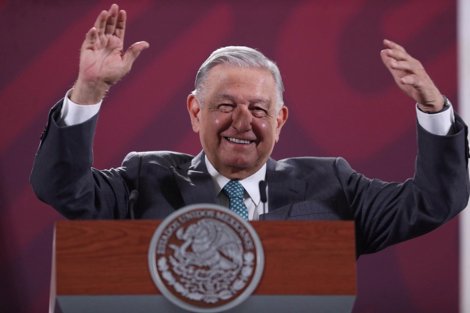 El Presidente de México, Andrés Manuel López Obrador, durante su conferencia matutina hoy, en Palacio Nacional de la Ciudad de México (México). EFE/Sáshenka Gutiérrez