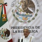 El presidente de México, Andrés Manuel López Obrador, habla durante el quinto informe de gobierno, en el estado de Campeche (México). EFE/Lorenzo Hernández