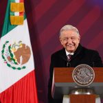 Fotografía cedida hoy, por la presidencia de México, del mandatario mexicano, Andrés Manuel López Obrador, durante una rueda de prensa en Palacio Nacional, en la Ciudad de México (México). EFE/Presidencia de México/SOLO USO EDITORIAL/SOLO DISPONIBLE PARA ILUSTRAR LA NOTICIA QUE ACOMPAÑA (CRÉDITO OBLIGATORIO)