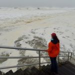 Tammy se mueve en dirección oeste a unas 23 millas por hora (37 km/h) y se prevé que gire hacia el oeste-noroeste la noche de este jueves, seguido de un giro más al noroeste entre el viernes y sábado. Fotografía de archivo. EFE/JUSTIN LANE