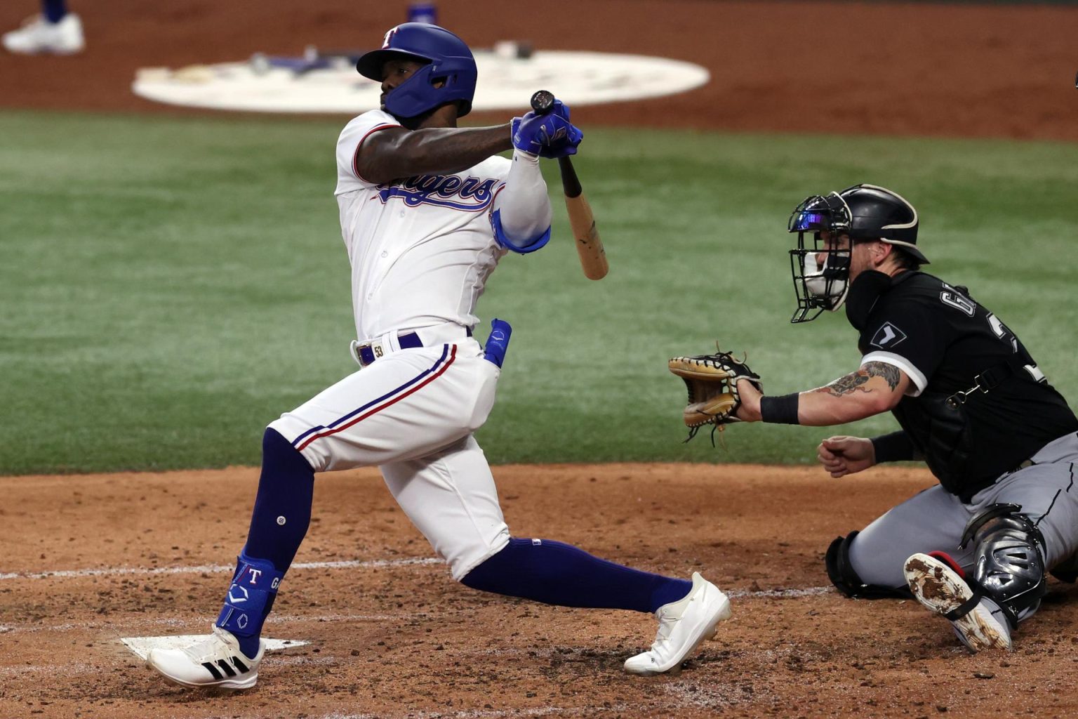 Foto de archivo del jugador de Texas Rangers, Adolis Garcia. EFE/EPA/ADAM DAVIS