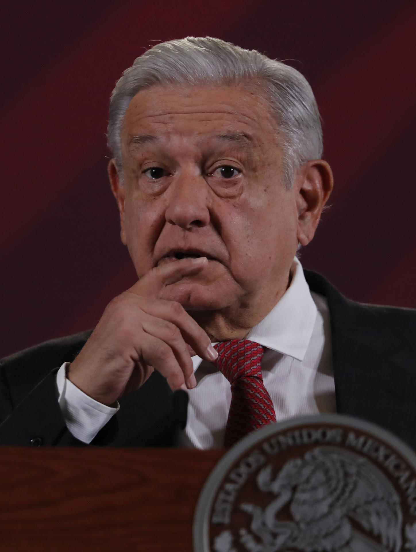 El presidente de México, Andrés Manuel López Obrador, habla durante una conferencia matutina en el Palacio Nacional de Ciudad de México (México). EFE/Mario Guzmán