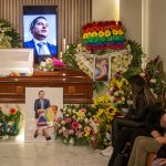 Familiares y amigos acuden al funeral del magistrade Jesús Ociel Baena Saucedo hoy, en la ciudad de Saltillo, Coahuila (México). EFE/Miguel Sierra