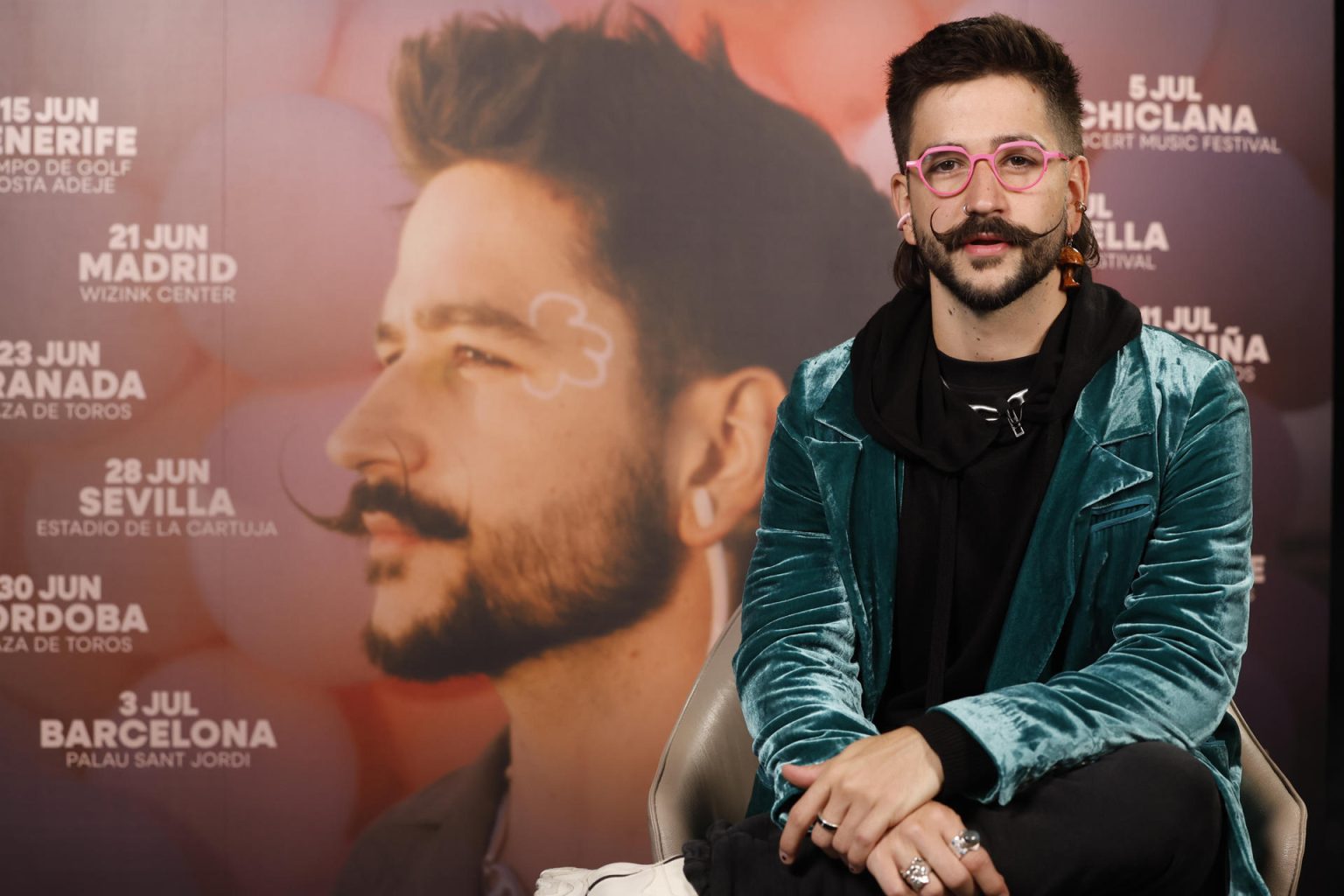 El cantante y músico colombiano Camilo, durante una entrevista con EFE, el pasado miércoles 8 de noviembre, para anunciar su gira 2024 y hablar de sus 7 nominaciones a los Grammy. EFE/J.J. Guillén