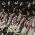 Militares participan en el desfile por el 113 Aniversario del Inicio de la Revolución Mexicana hoy, en la Plaza de la Constitución, en Ciudad de México (México). EFE/ Isaac Esquivel