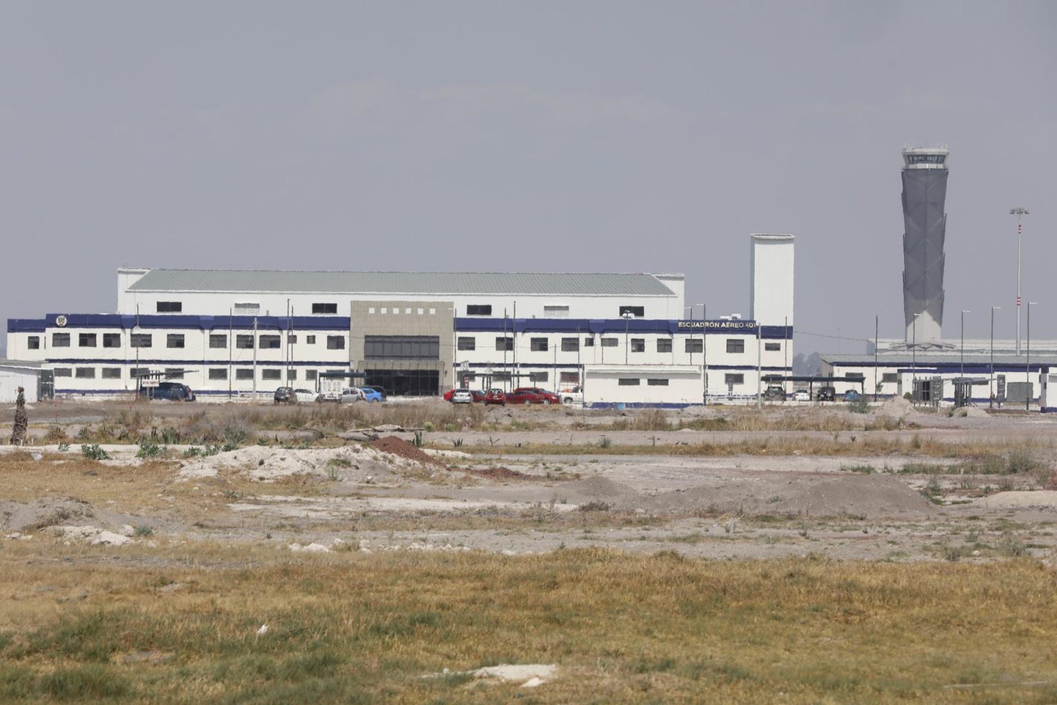 Fotografía de archivo de una vista general del exterior del Aeropuerto Internacional Felipe Ángeles (AIFA), en el municipio de Zumpango, en el Estado de México (México). EFE/Sáshenka Gutiérrez