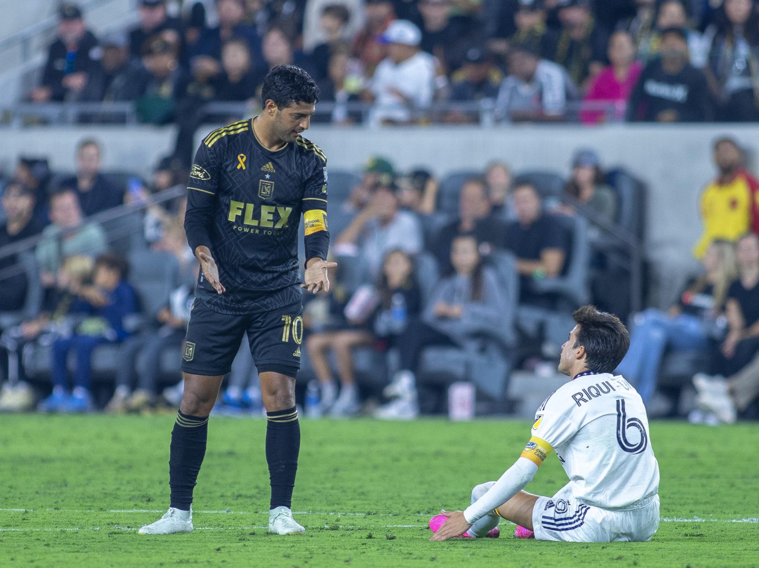 Imagen de archivo de Carlos Vela #10 del LAFC. EFE/ Phillip Kim