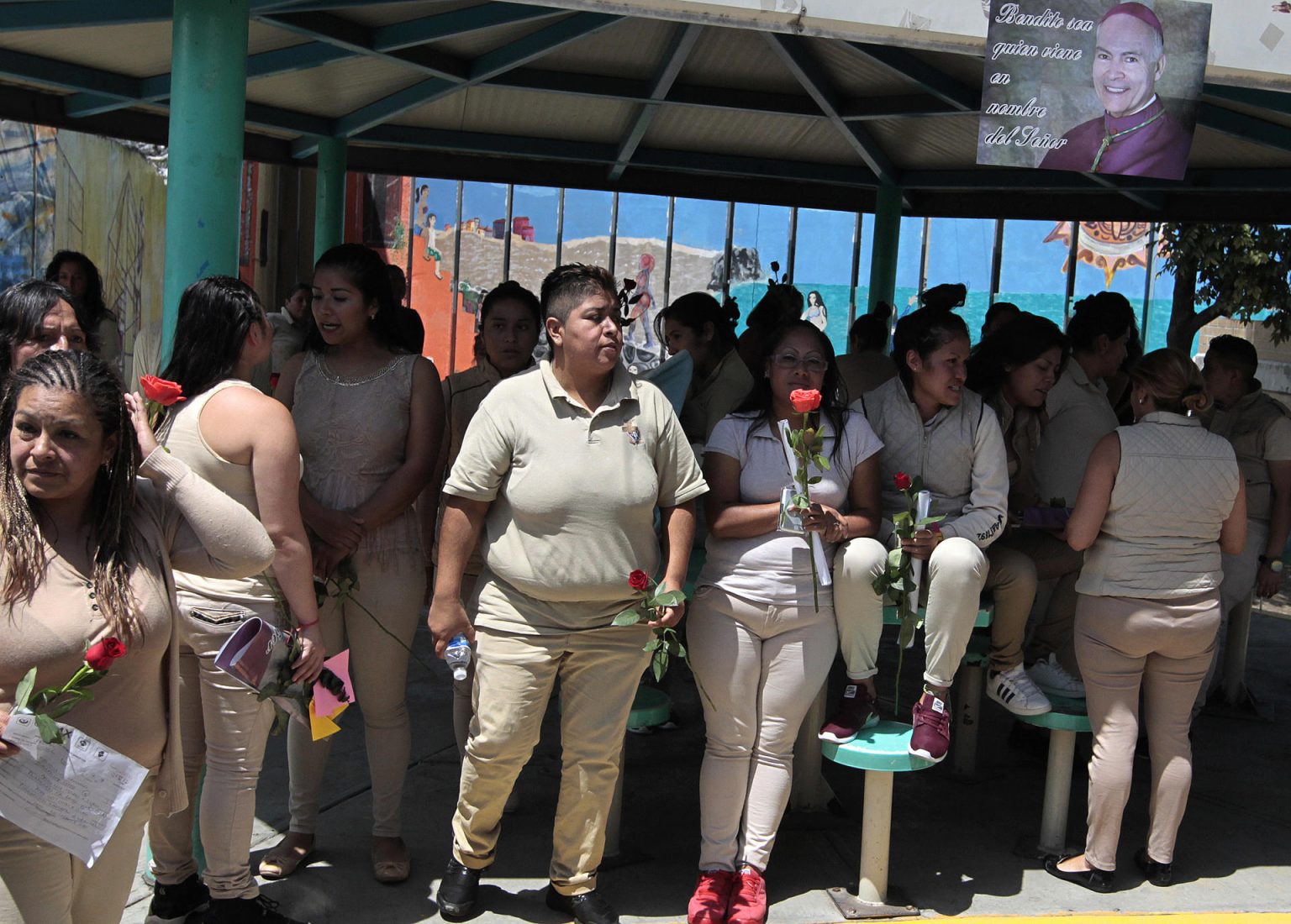 Fotografía de archivo fechada el 9 de mayo de 2018 que muestra a internas en el penal de Santa Martha Acatitla, en Ciudad de México (México). EFE/ Mario Guzmán