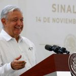 Fotografía cedida hoy por Presidencia de México, del mandatario mexicano Andrés Manuel López Obrador durante una conferencia de prensa la ciudad de Culiacán, estado de Sinaloa (México). EFE/ Presidencia de México /SOLO USO EDITORIAL/SOLO DISPONIBLE PARA ILUSTRAR LA NOTICIA QUE ACOMPAÑA (CRÉDITO OBLIGATORIO)