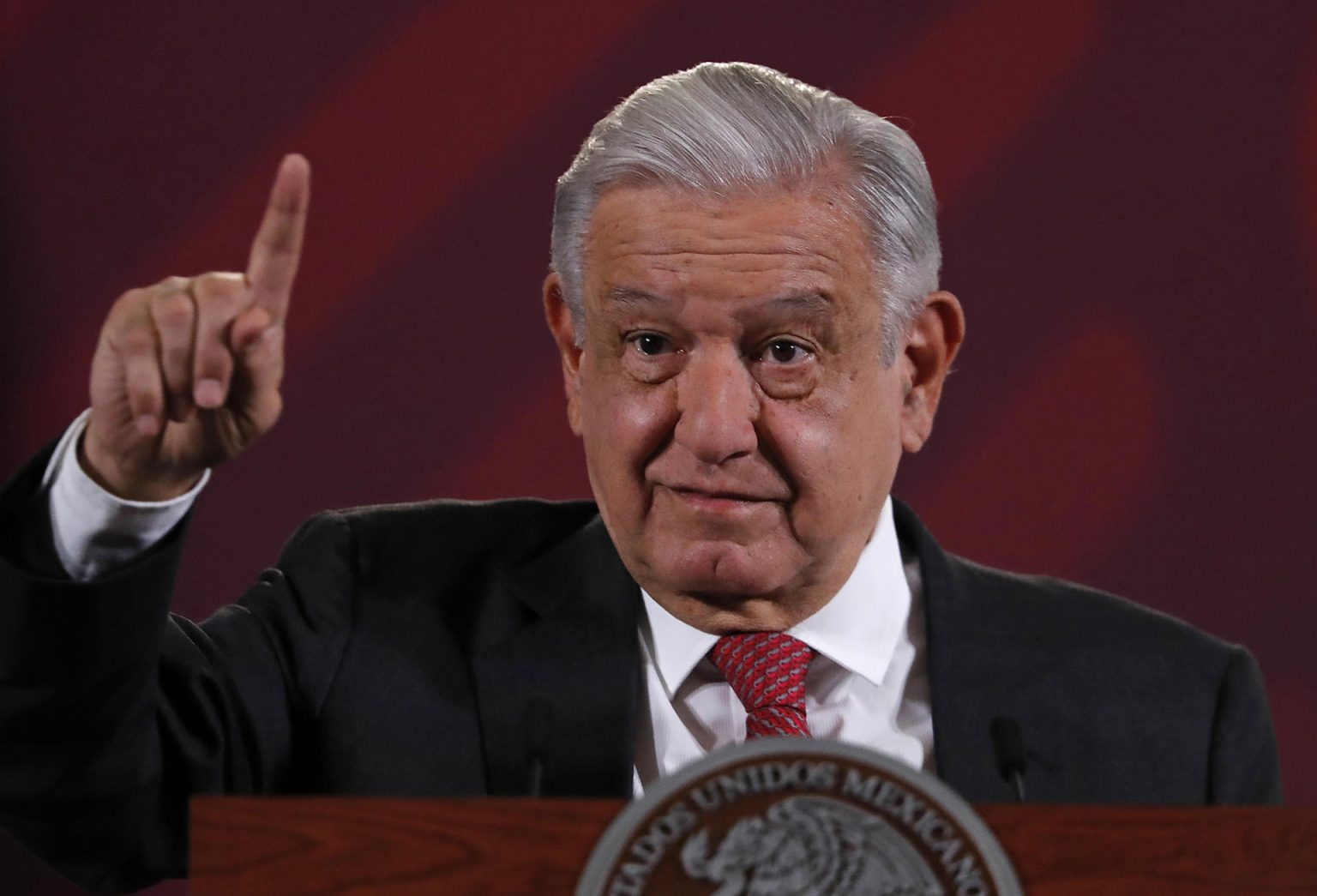 El presidente de México, Andrés Manuel López Obrador, habla durante una conferencia matutina en el Palacio Nacional de Ciudad de México (México). EFE/Mario Guzmán