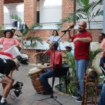 Los integrantes del grupo Son del Batey durante la grabación de un vídeo musical, el 18 de noviembre 2023, en San Juan (Puerto Rico). EFE/ Esther Alaejos