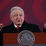 El presidente de México, Andrés Manuel López Obrador, habla durante su rueda de prensa diaria hoy, en el Palacio Nacional de la Ciudad de México (México). EFE/ Sáshenka Gutiérrez