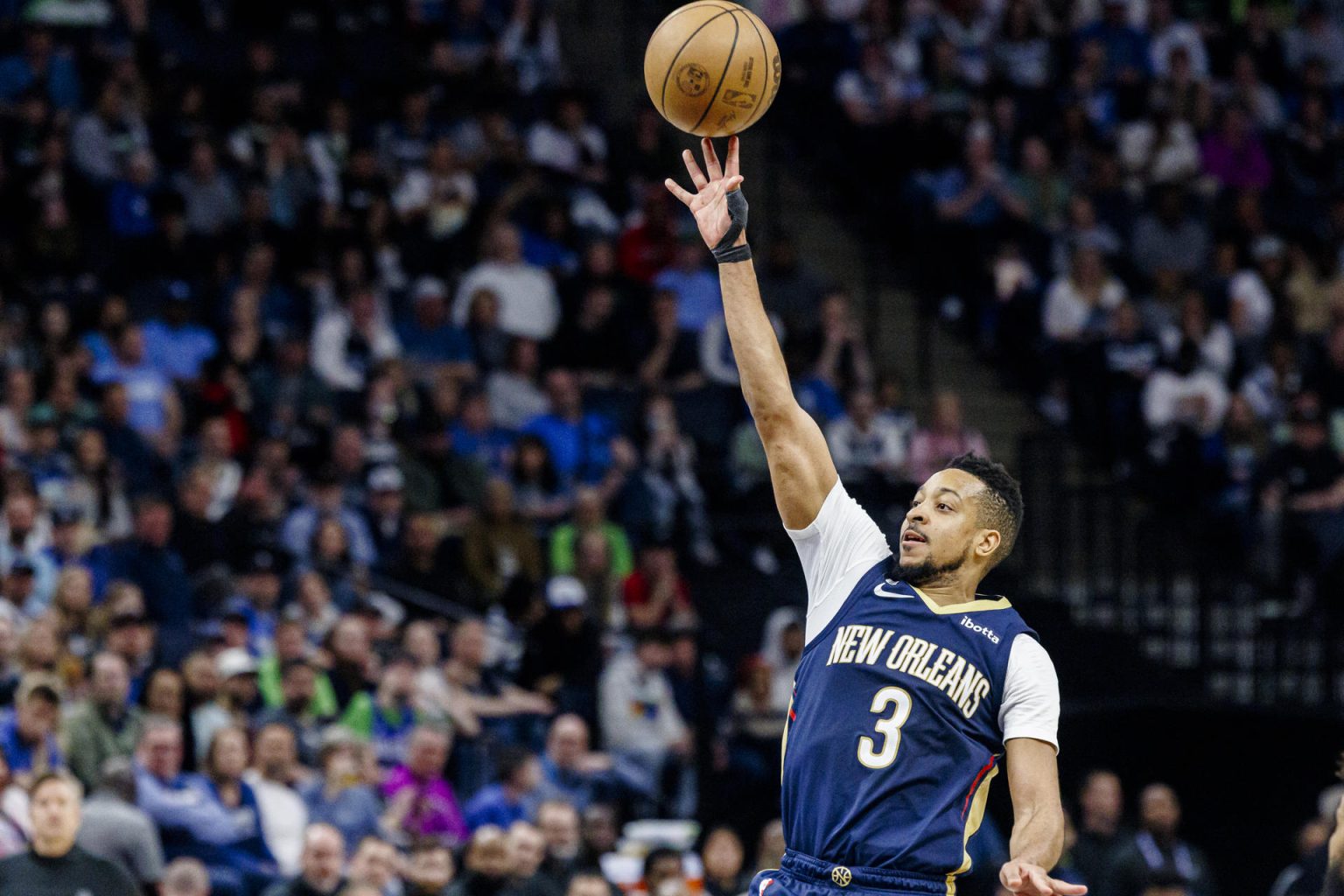 CJ McCollum de los New Orleans Pelicans, en una fotografía de archivo. EFE/Kerem Yucel