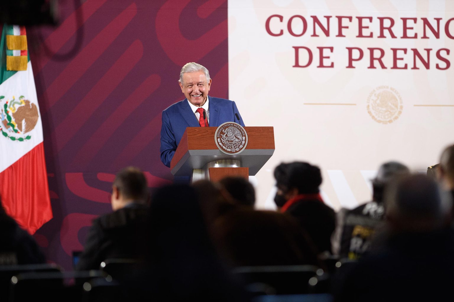 Fotografía cedida hoy por la presidencia de México, del mandatario mexicano, Andrés Manuel López Obrador, durante una rueda de prensa en Palacio Nacional de la Ciudad de México (México). EFE/Presidencia de México/SOLO USO EDITORIAL/SOLO DISPONIBLE PARA ILUSTRAR LA NOTICIA QUE ACOMPAÑA(CRÉDITO OBLIGATORIO)