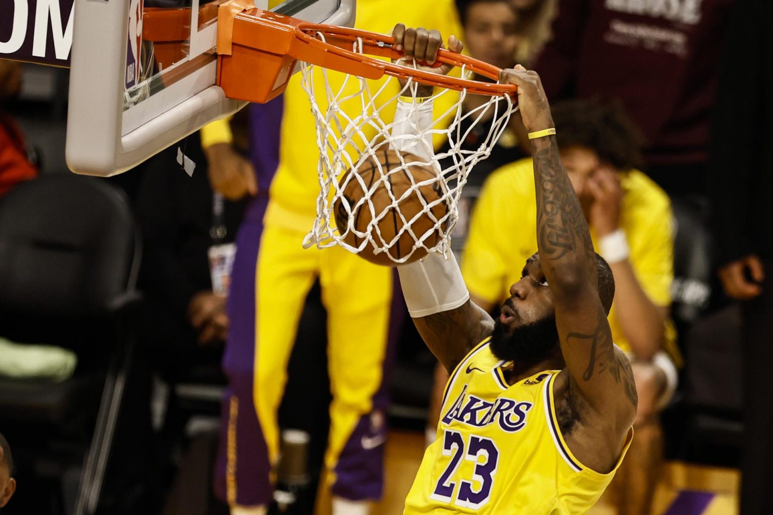 LeBron James de los Ángeles Lakers, en una fotografía de archivo. EFE/EPA/ETIENNE LAURENT