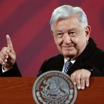 El presidente de México Andrés Manuel López Obrador habla durante su conferencia de prensa matutina hoy, en Palacio Nacional en Ciudad de México (México). EFE/ Sáshenka Gutiérrez