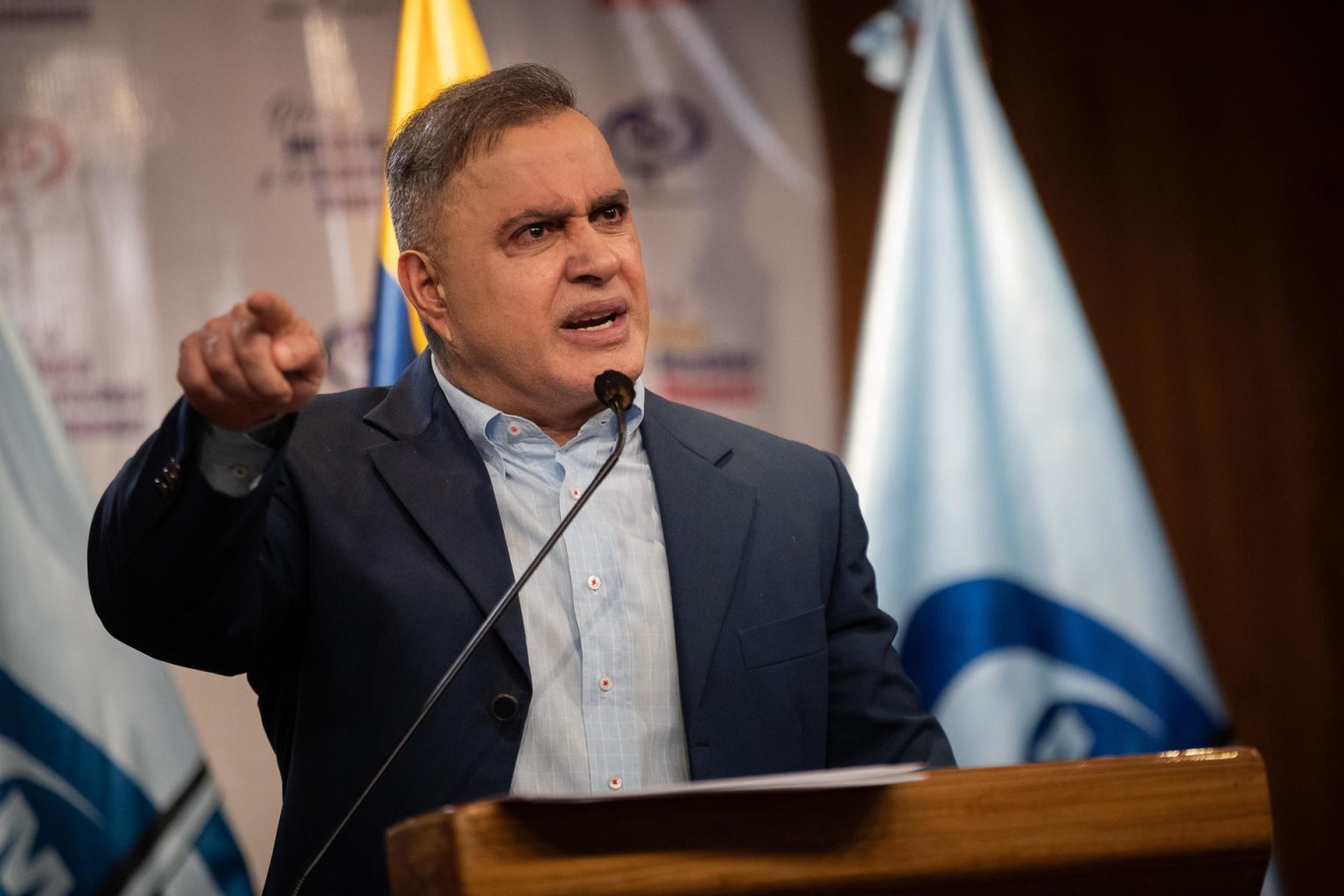 El fiscal general de Venezuela, Tareck William Saab, habla durante una rueda de prensa, en Caracas (Venezuela). EFE/ Rayner Pena R