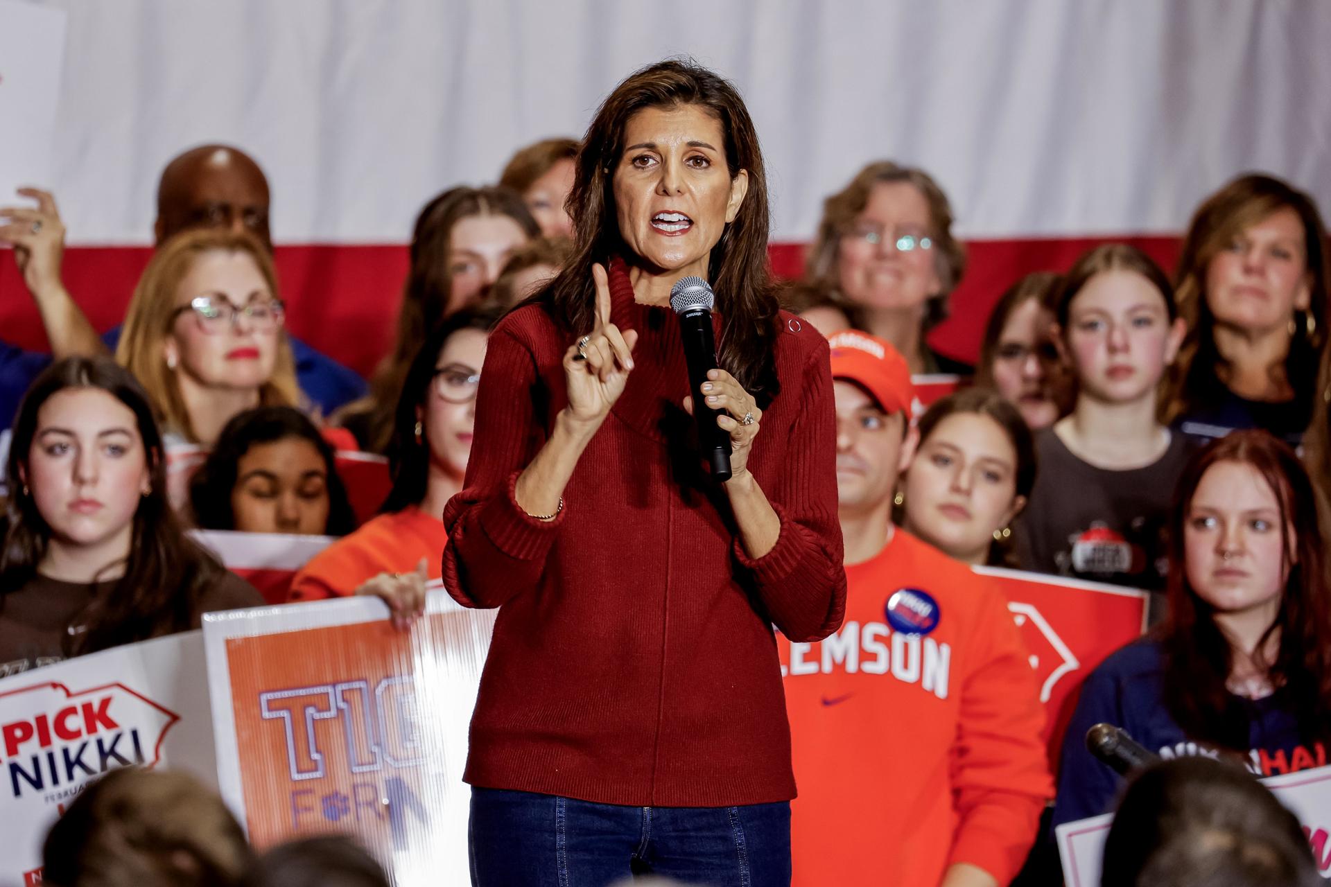 La exembajadora ante la ONU Nikki Haley habla durante un evento de campaña en Mauldin, Carolina del Sur (EE.Uu), este 27 de enero de 2024. EFE/EPA/Erik S. Lesser
