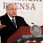 El presidente de México, Andrés Manuel López Obrador, habla durante su conferencia de prensa matutina hoy, en el Palacio Nacional en la Ciudad de México (México). EFE/José Méndez