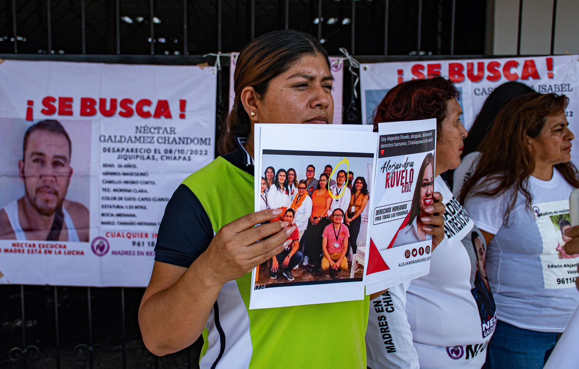 Familiares de personas desaparecidas se manifiestan hoy, en la ciudad de Tuxtla Gutiérrez (México). EFE/ Carlos López
